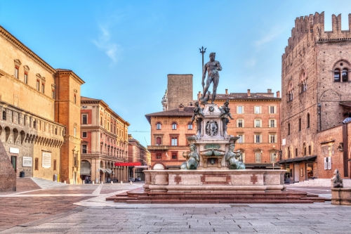 Quadrat Piazza Del Nettuno in Bologna,Italien