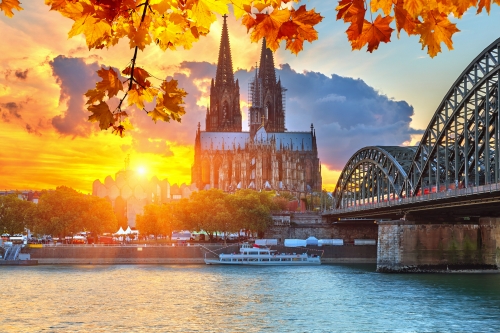 Köln bei Sonnenuntergang