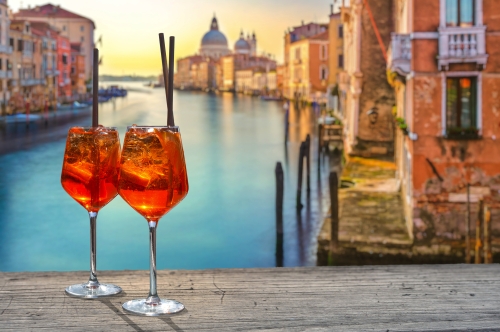 zwei Aperol Spritz in Venedig