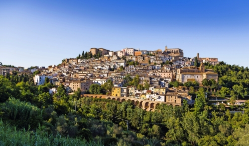 mittelalterliche Stadt Loreto Aprutino, Abruzzen, Italien