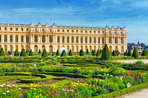 Parkanlage vor der königlichen Residenz in Versailles