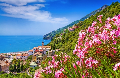 Postkartenansicht der Amalfi-Küste, Italien